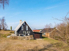 6 person holiday home in Ebeltoft, Ebeltoft